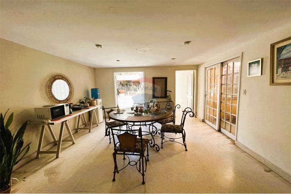 En Venta - Casa -Los Laureles, Asunción, Paraguay — foto 4