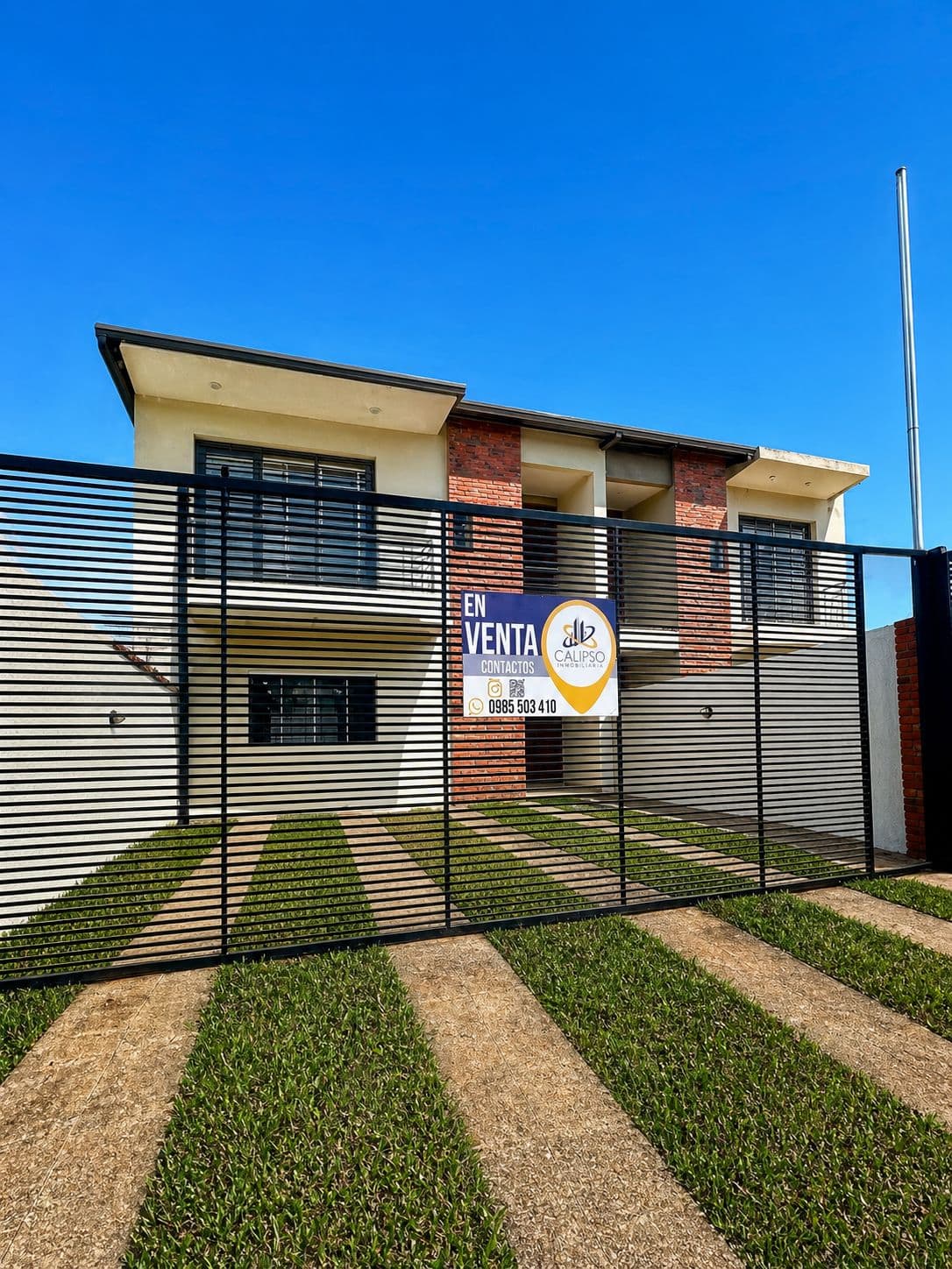 En venta dúplex en Luque - laurelty