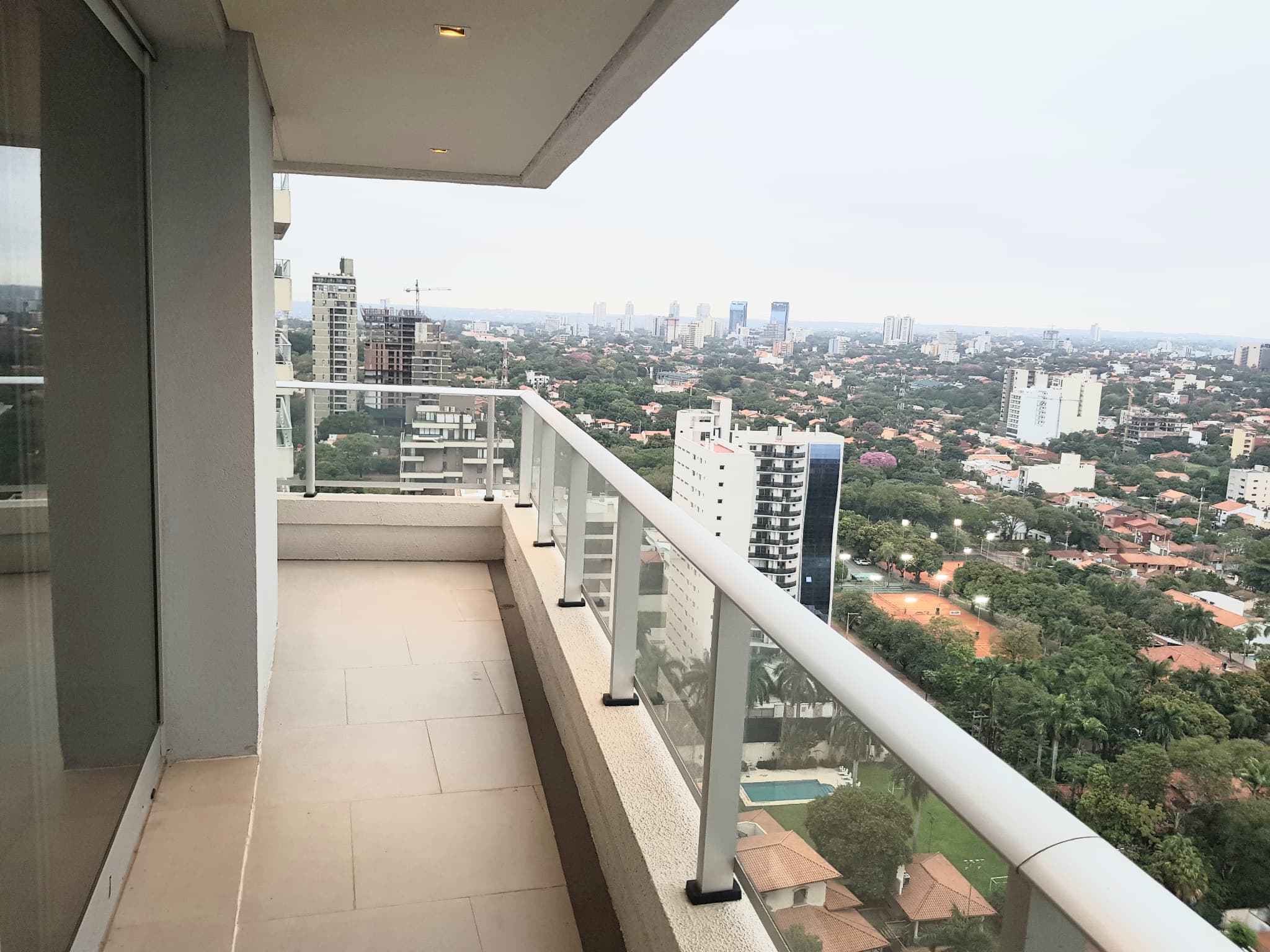 Palacio De Los Patos - Exclusivo Departamento en Venta, 2 Dormitorios de Lujo - Piso 22 R2 T1