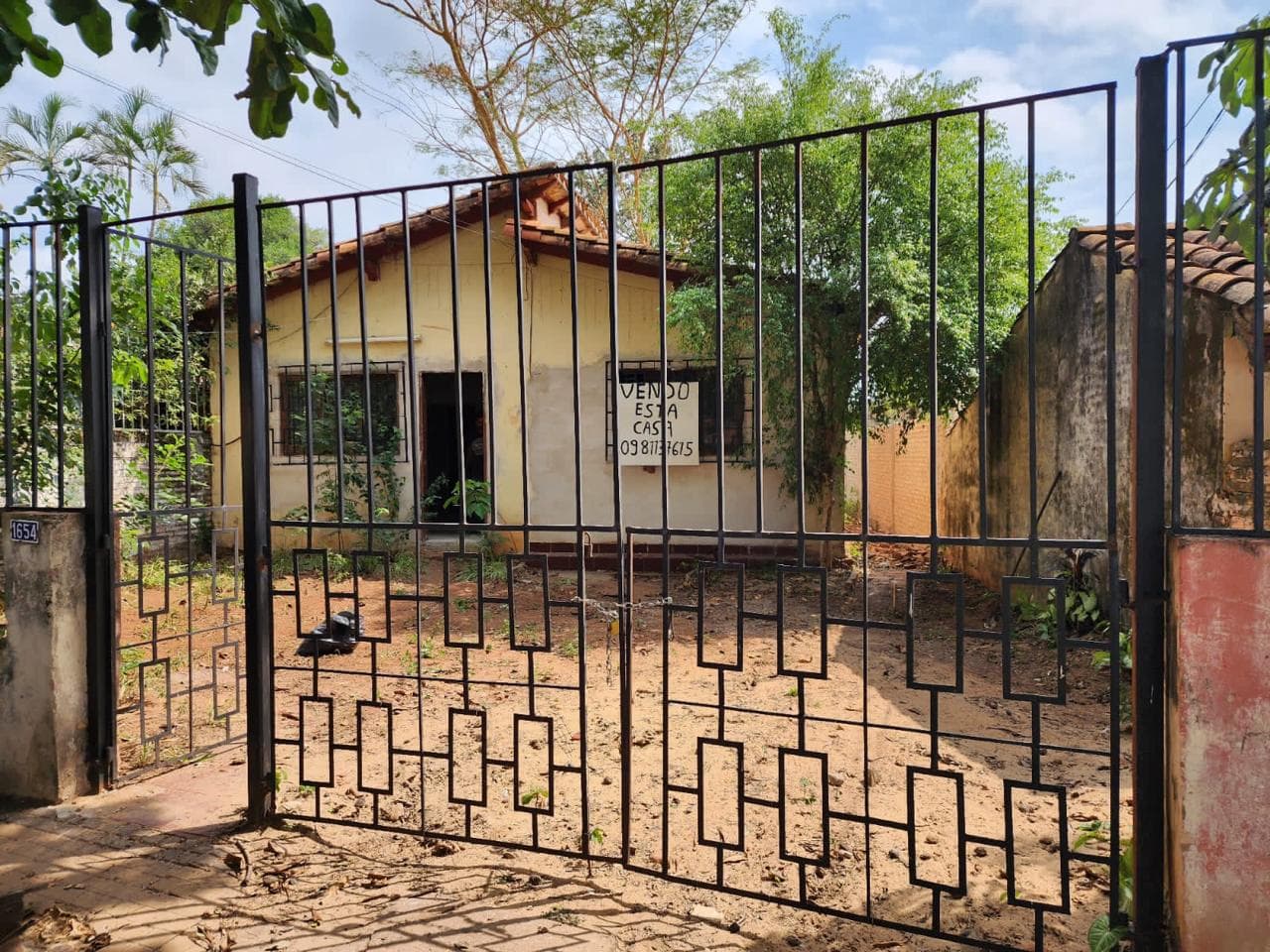 Remato terreno Con Casita