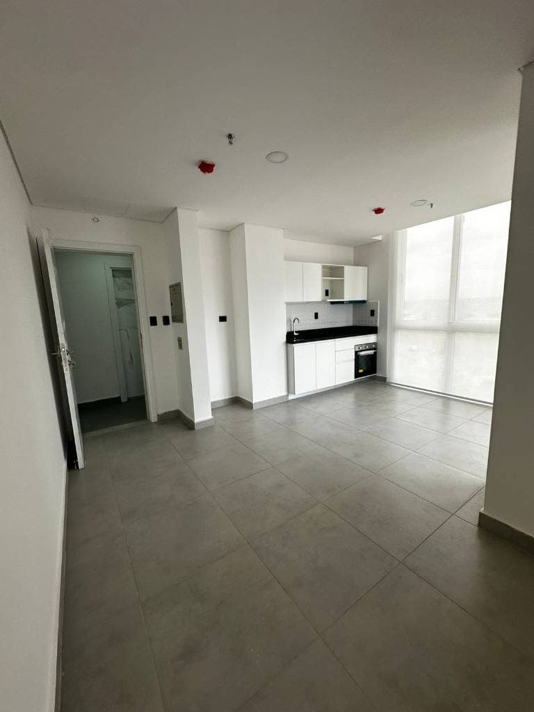 En Alquiler Departamento a estrenar en Ycua sati - Zona paseo la galeria, foto 4
