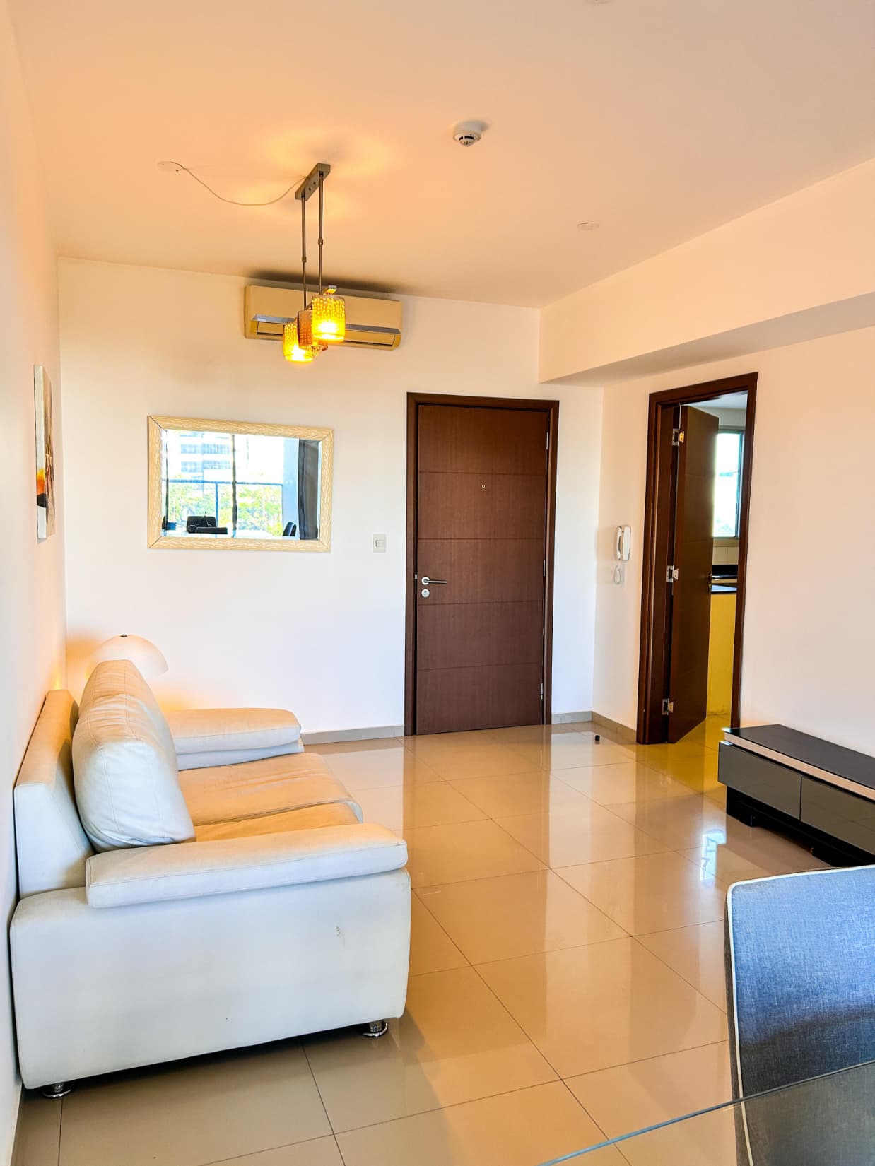Departamento de 2 dormitorios semi amoblado + area de servcio — foto 4