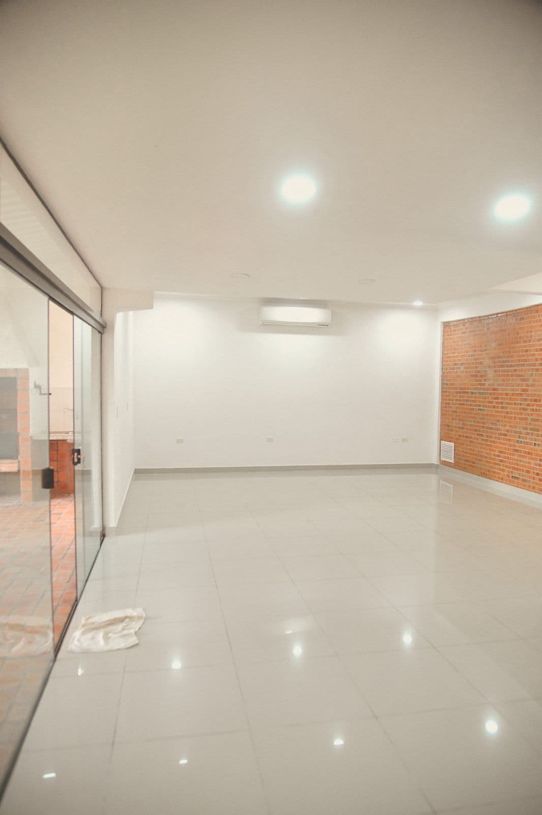 Exclusiva residencia de lujo en Mariano Roque Alonso, foto 4