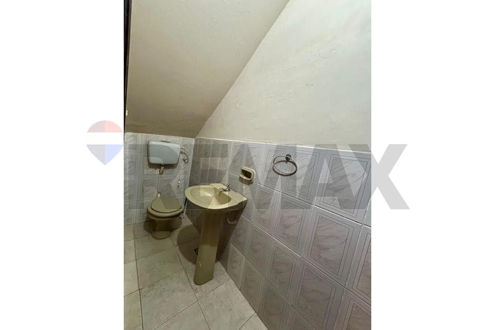Casa en Fdo de la Mora Zona Sur - B° Leopardi — foto 5