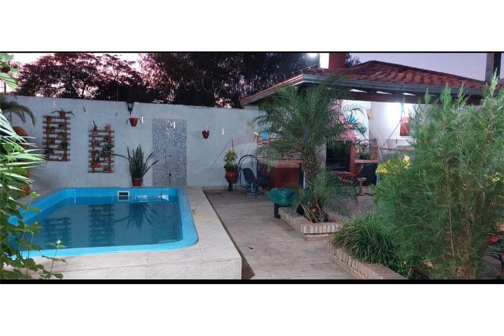En venta casa en Luque laurelty, foto 2