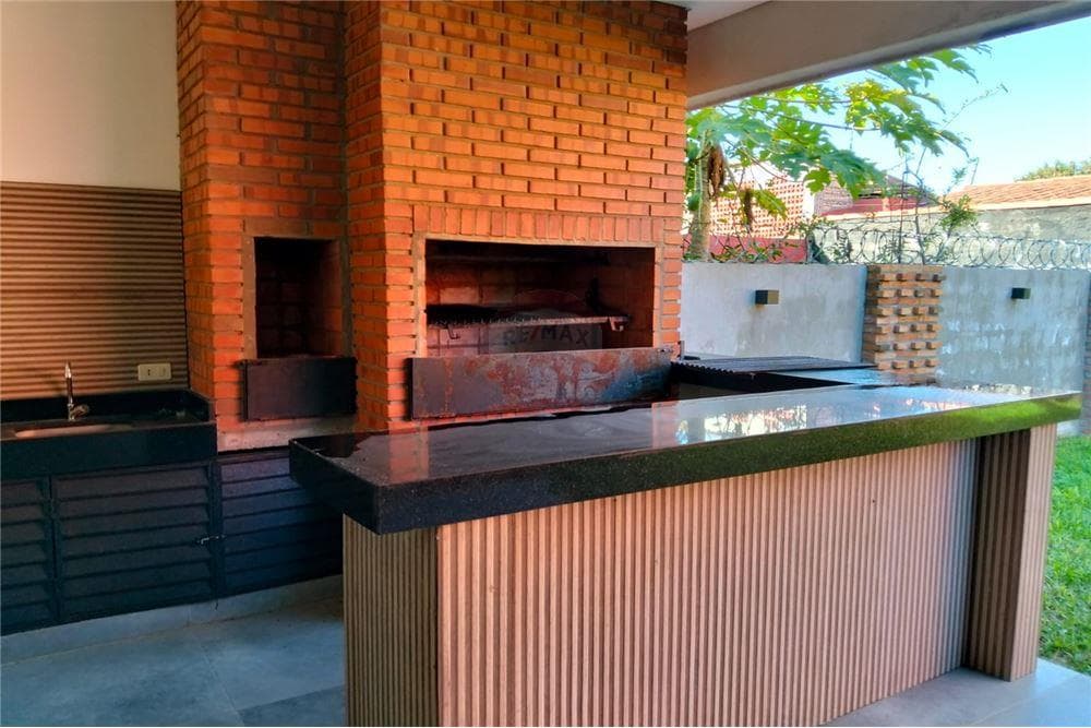 Duplex en campo grande Luque, foto 3