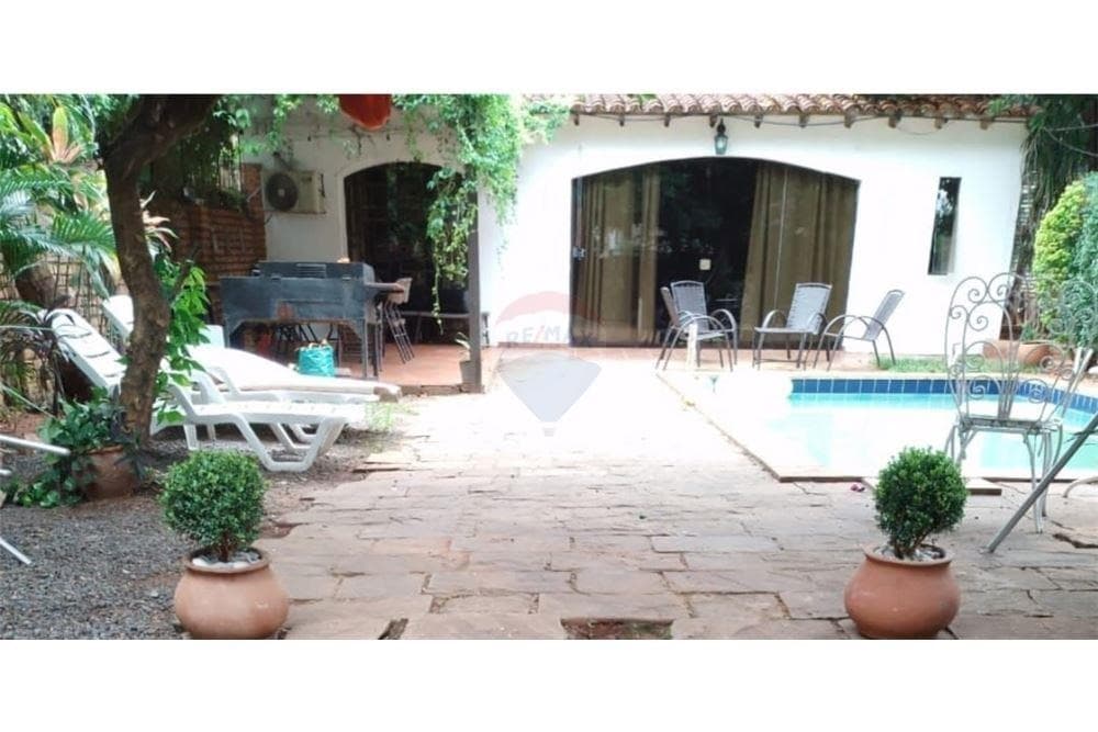 Casa - Alquiler - Paraguay Central Lambaré, foto 1