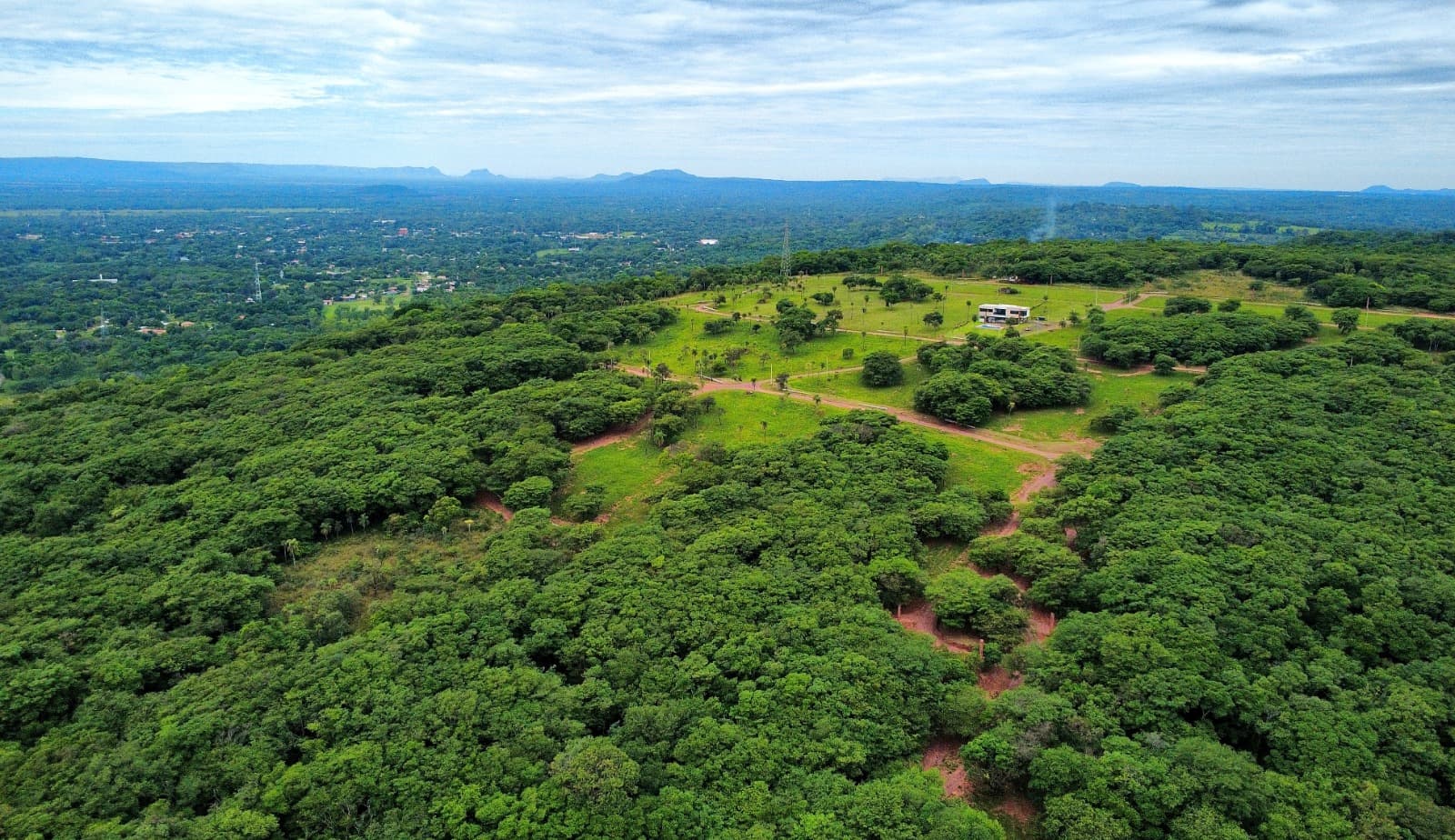 Viví rodeado de tranquilidad y naturaleza en un barrio cerrado — foto 1