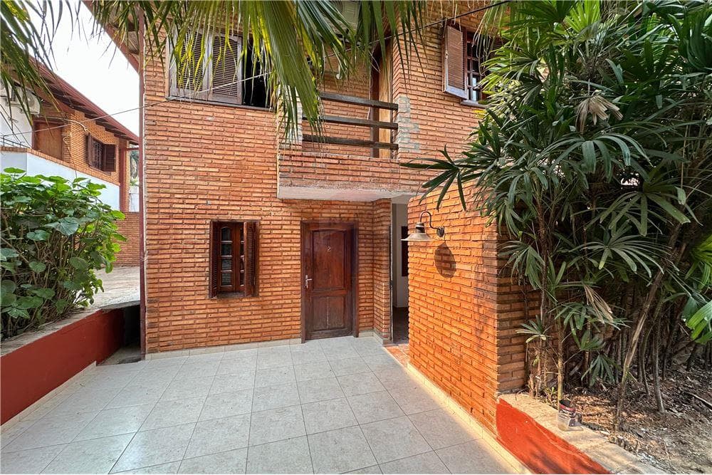 Alquilo duplex de 3 dormitorios Las Lomas
