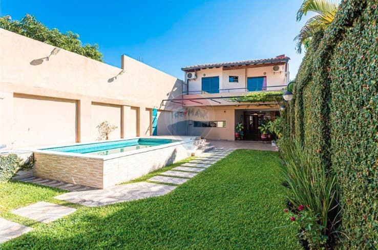 Casa de 4 habitaciones en Asunción