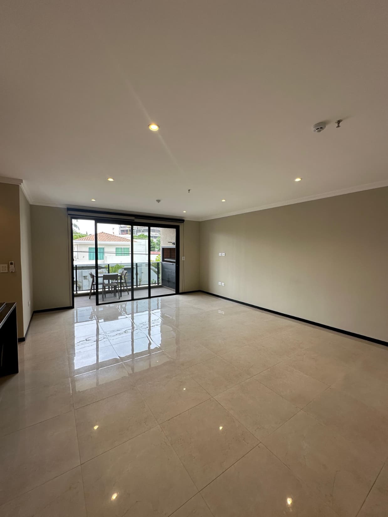 En alquier departamento de 2 dormitorios zona santísima Trinidad, foto 2