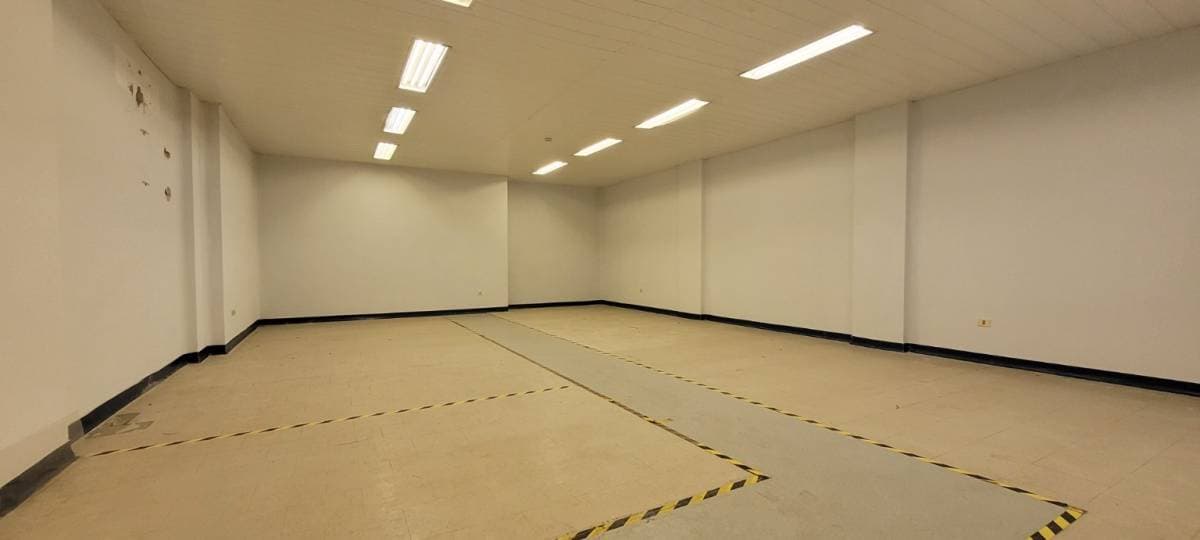 En alquiler - gran residencia para oficinas a pocos mts de av. Mcal lopez, foto 5