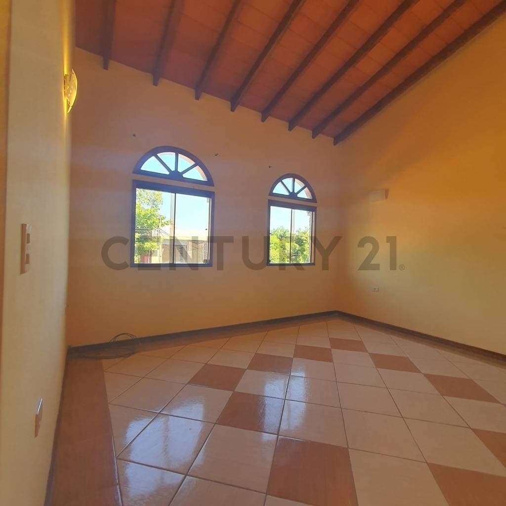 duplex en Primer Barrio - Luque, foto 5