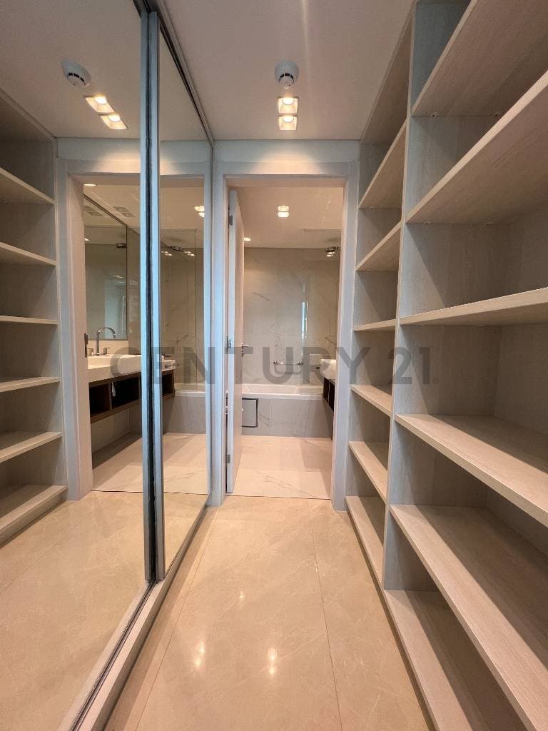Lujoso departamento amoblado de 1 dormitorio en el edif. Eminent, foto 4