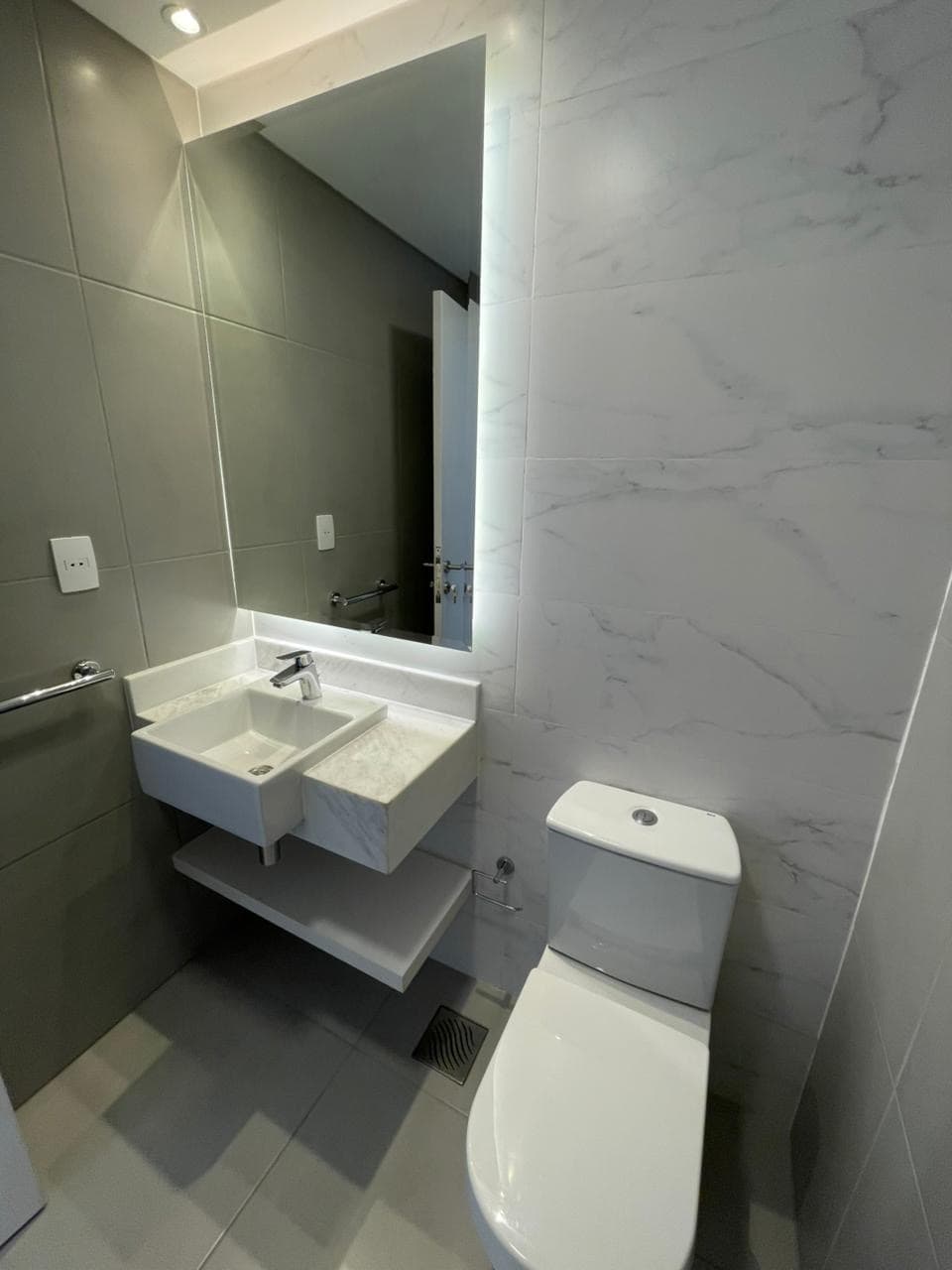 Departamento de 3 dormitorios en alquiler - Villa Morra, foto 3