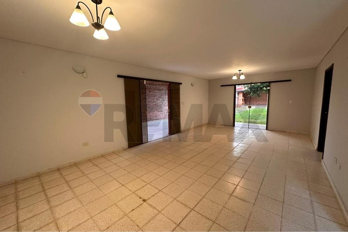 Casa en alquiler - lambare — foto 2