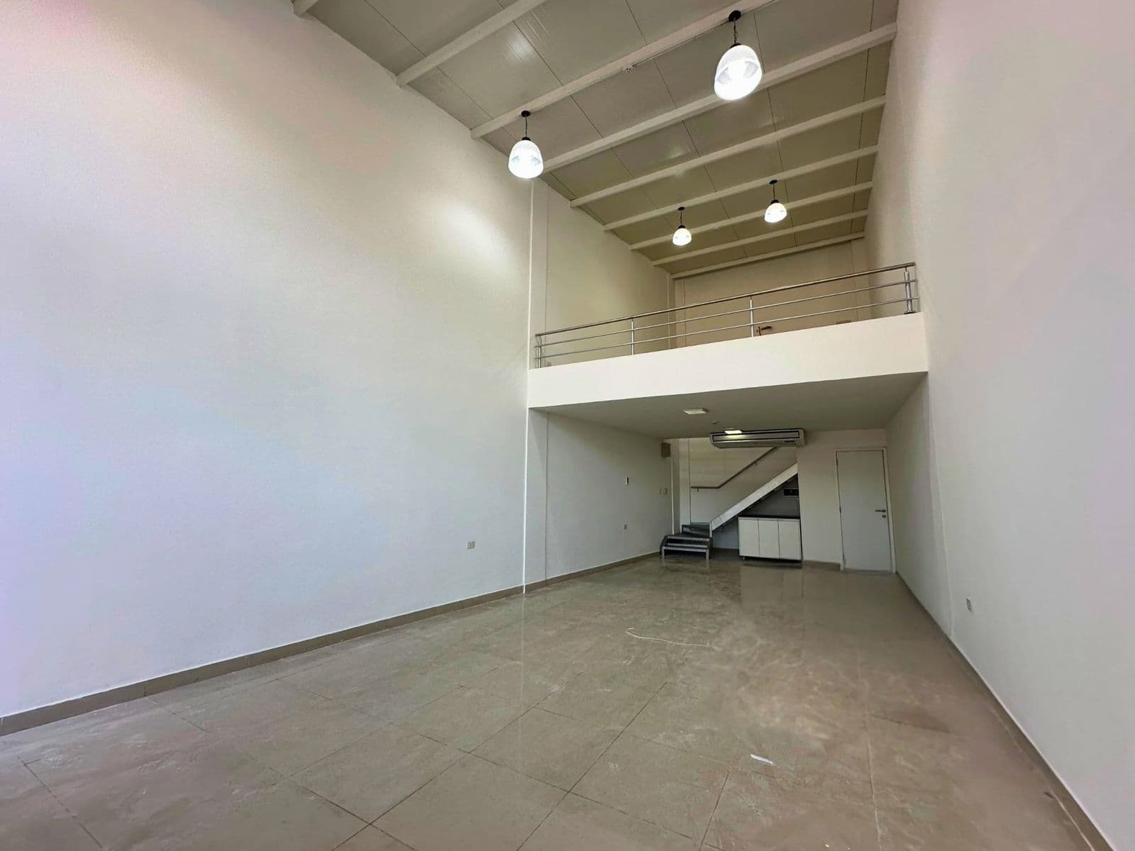 Local comercial alquiler s/choferes, foto 2