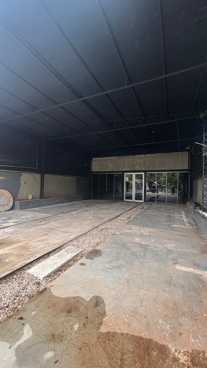 **alquilo amplio local comercial gastronomico en Villa Morra – 400 m²**, foto 4