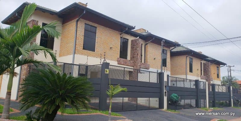 Alquiler dúplex c/ pileta y 3 suites zona casino ita enramada (cód. 779)