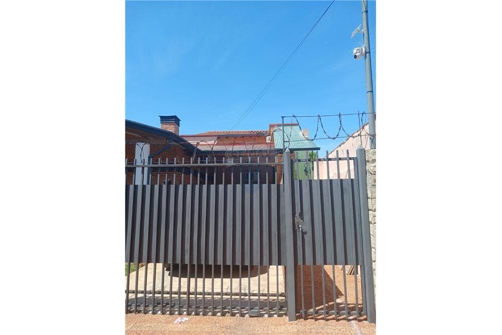 Alquilo departamento en fdo de la mora zona sur