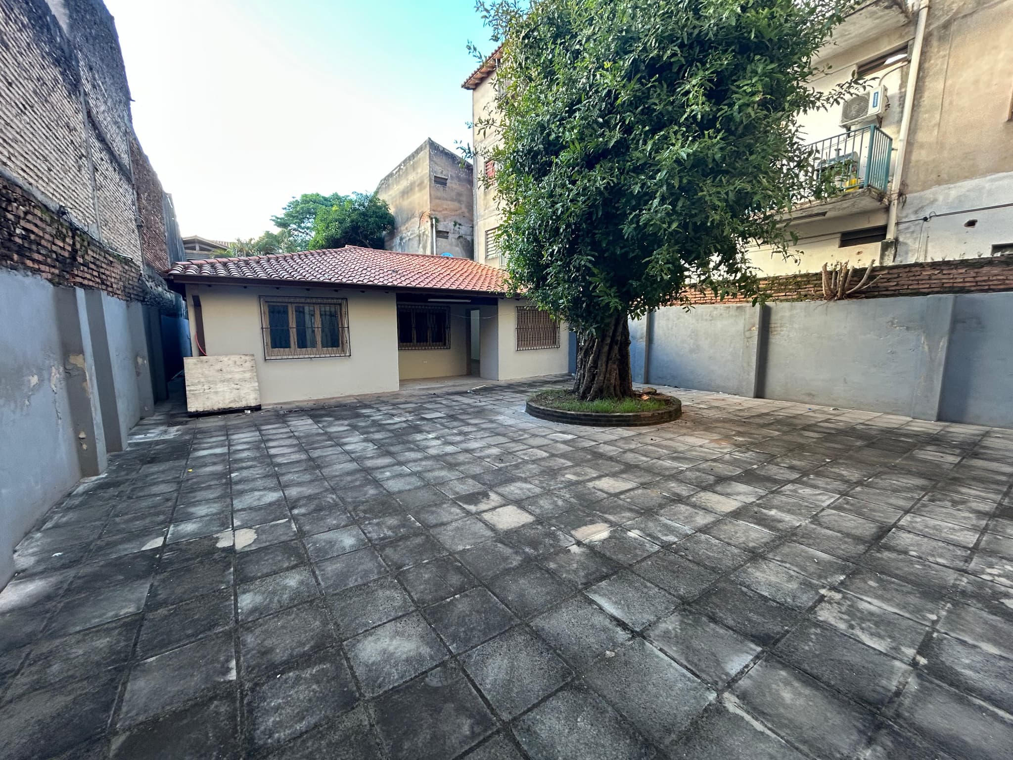Casa en alquiler en Centro de Luque !