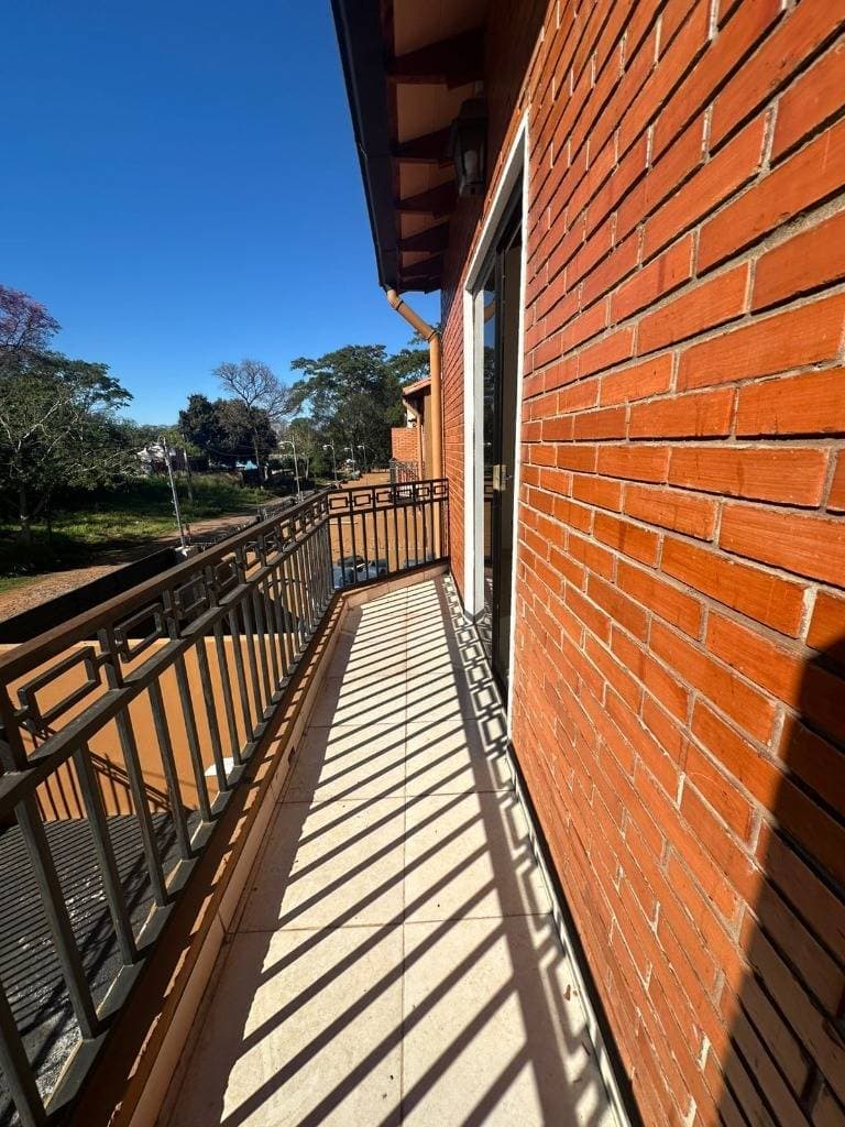 Duplex de 2 habitaciones, barrio san carlos, Ñemby — foto 5