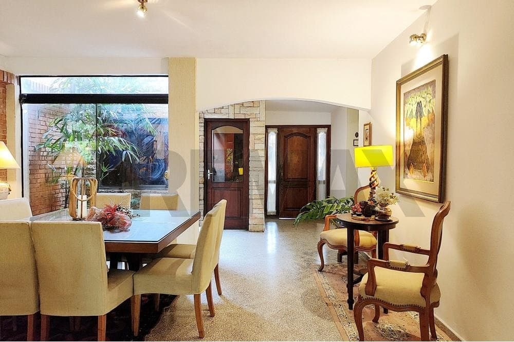 Sajonia: Casa con piscina y espacios funcionales, foto 5
