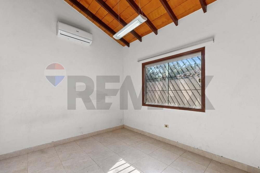 Casa - Venta - Loma Pytá, Paraguay — foto 4