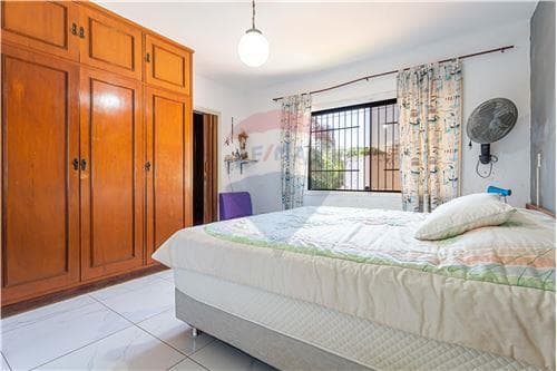 Casa-alquiler-py Asunción Barrio Jara Soldado Pyo C/ Cervantes Huerto — foto 3