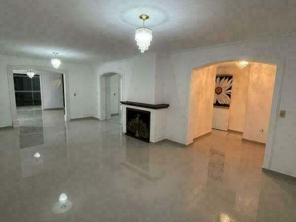 Hermosa casa en alquiler en san cristóbal — foto 2