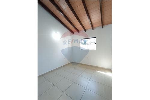 Chalet-Venta-PY Central San Lorenzo Reducto, foto 3