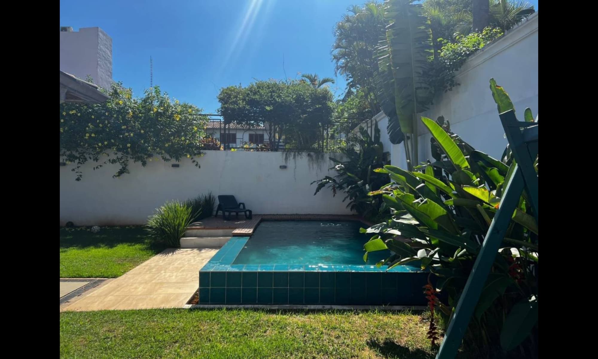 Lujosa Residencia en Lambaré a solo 2 cuadras de Luis Ma. Argaña — foto 3