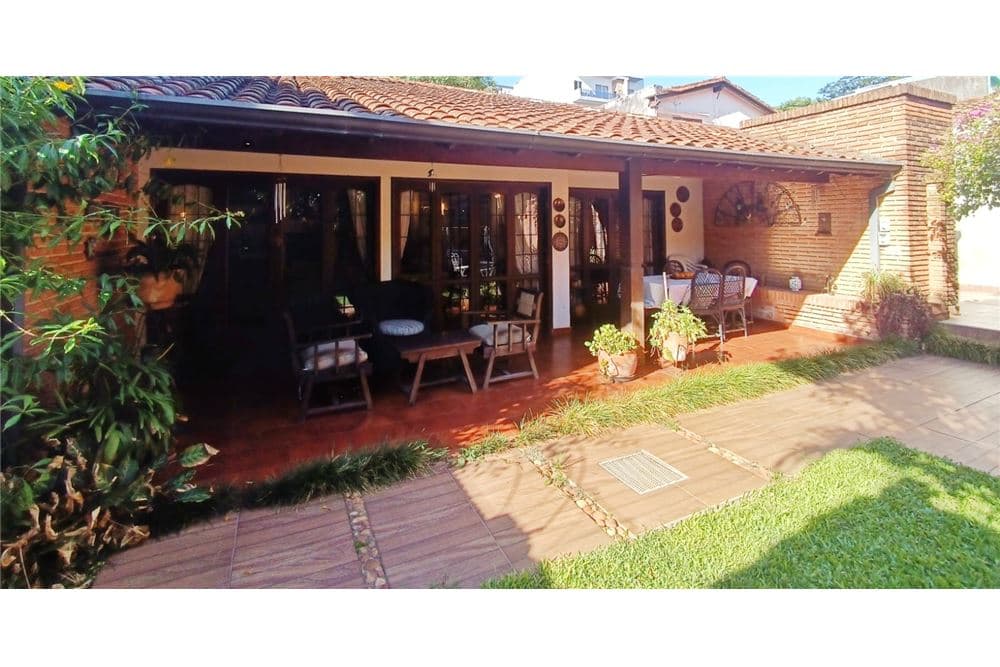 hermosa casa en Barrio Jara, foto 2