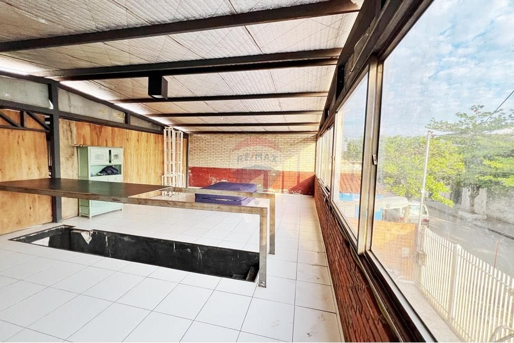 Local Comercial - Alquiler - Santa Ana, foto 2