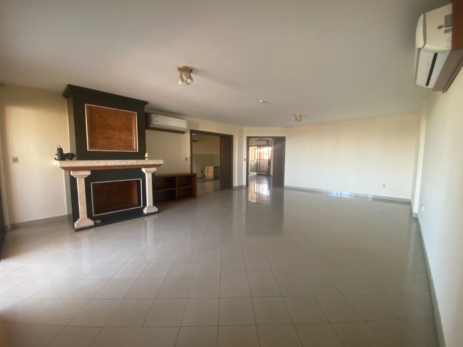 Vendo Penthouse, 7 Habitaciones, En 3 Niveles, Zona Colegio Internacional