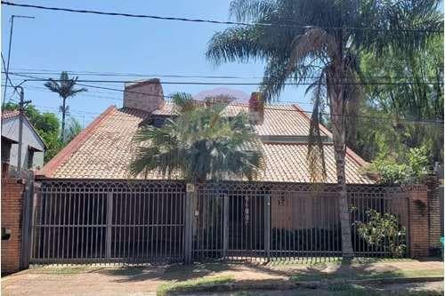 En venta casa en santisima Trinidad, foto 1