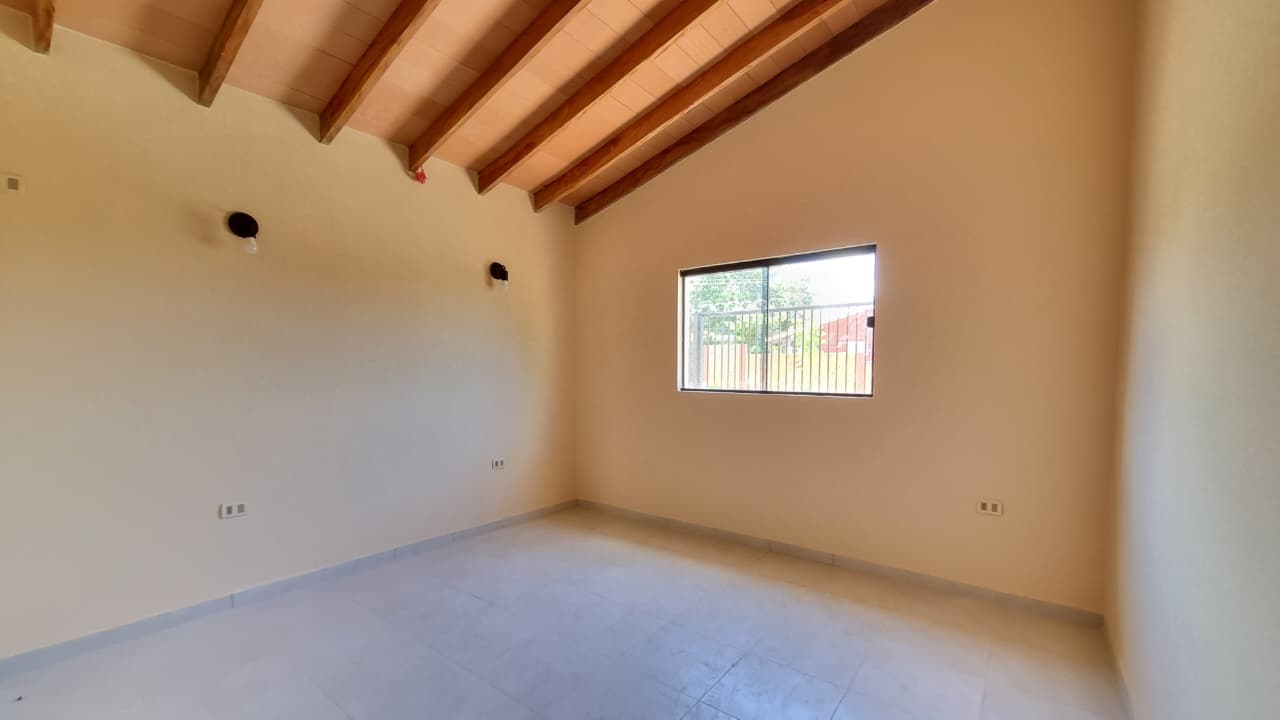 Hermoso chalet a estrenar en Villa Elisa - barrio centro — foto 5