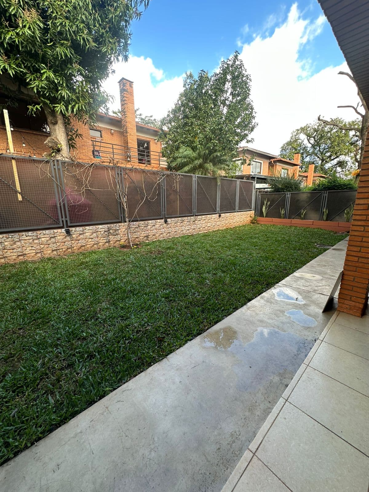 Casa De 5 Dormitorios En Condominio En Barrio Mcal. Estigarribia, foto 5