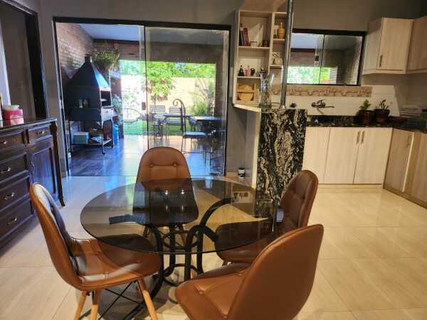 Hermosa casa moderna en Villa Elisa, foto 2
