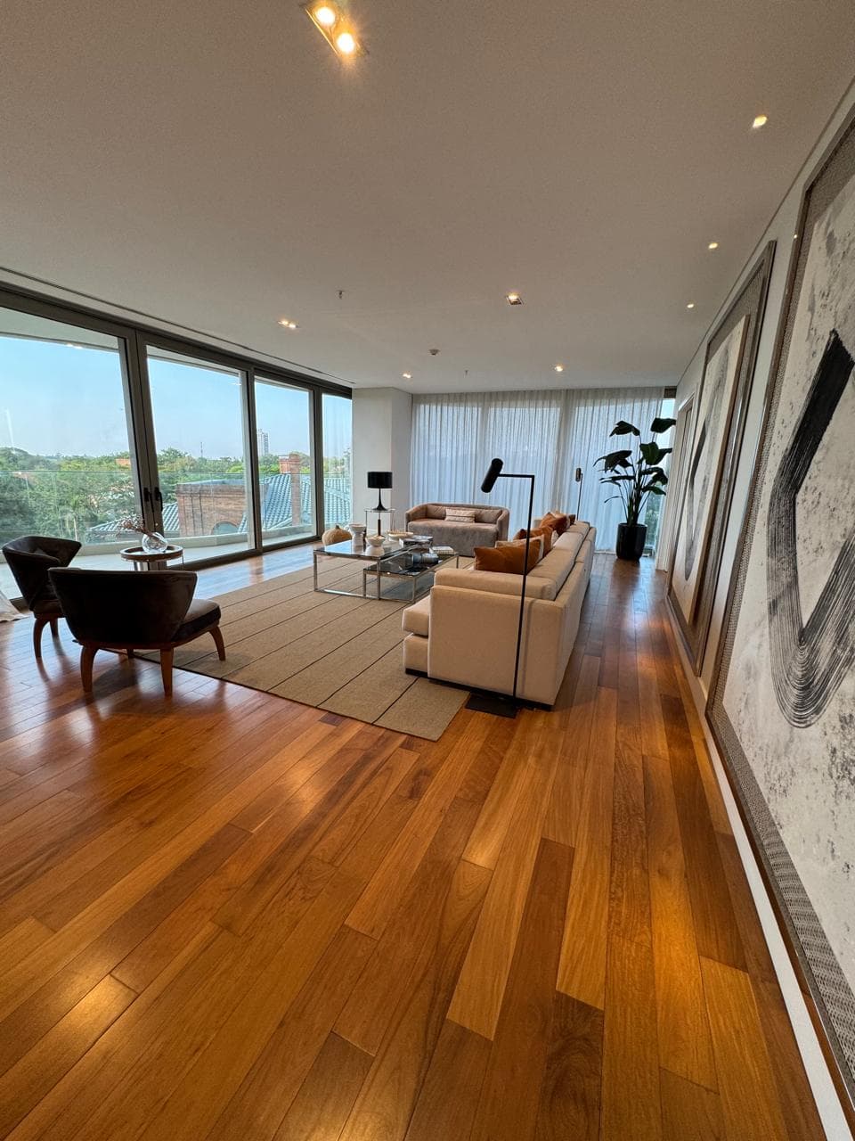 En venta departamento de 4 dormitorios 441 m2 con 2 cocheras. Santisima Trinidad, foto 1