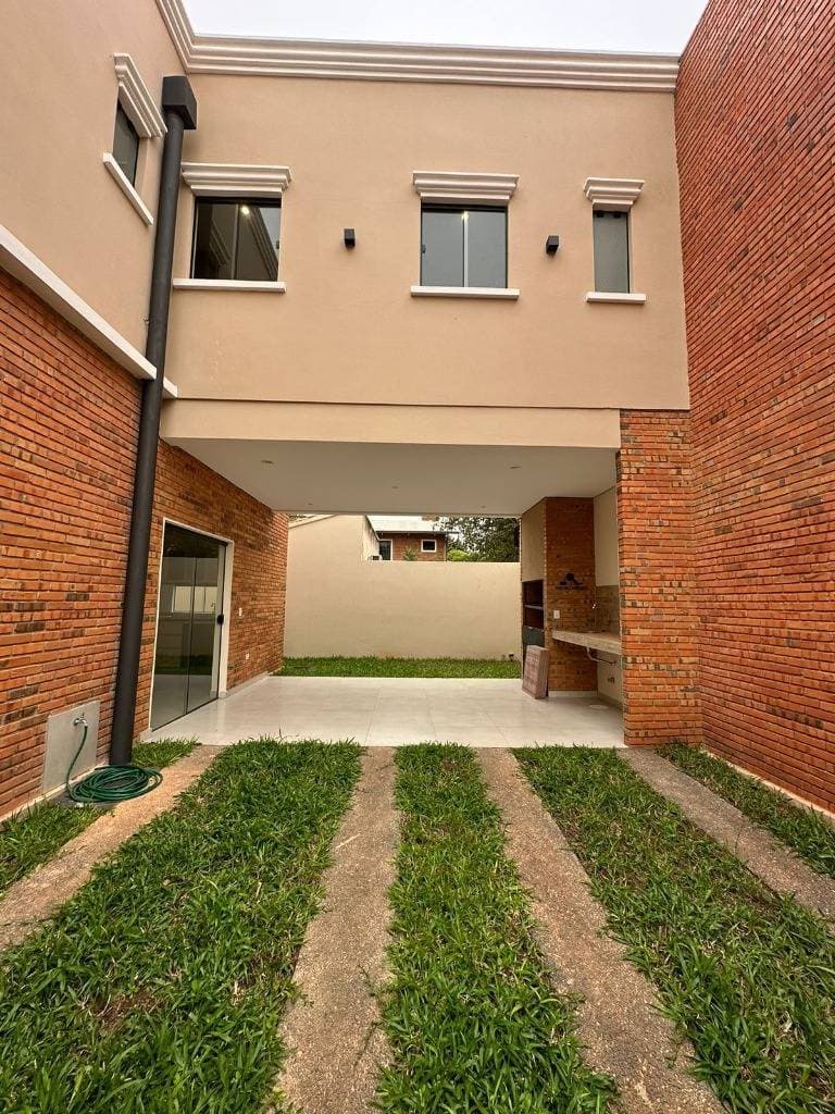 Duplex de 3 dormitorios en loma merlo Luque – zona rakiura, foto 2