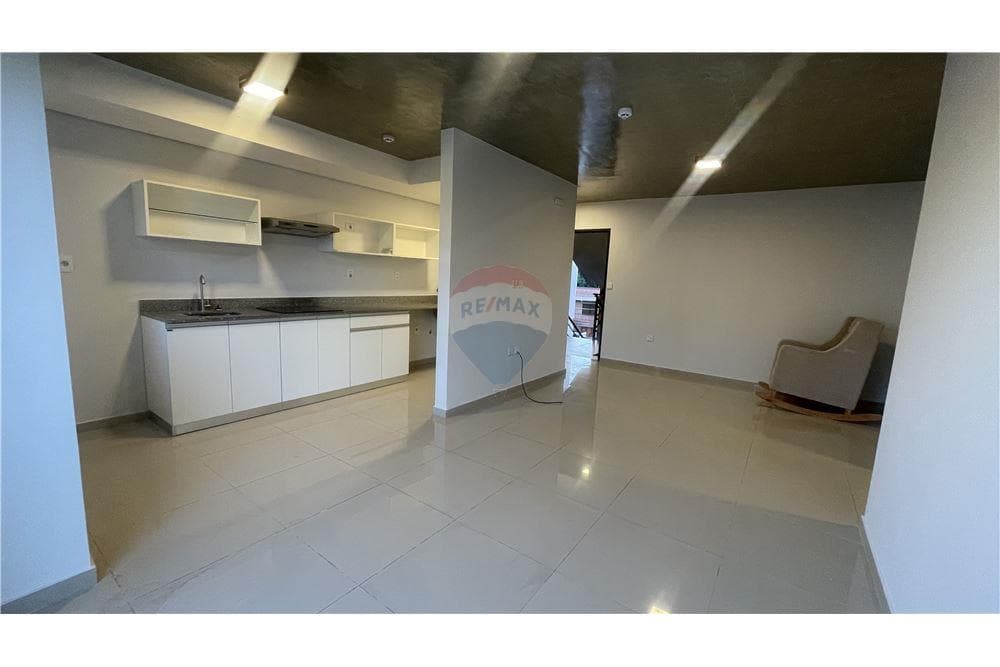 Departamento de 3 Dormitorios y Cochera en Venta, Edificio INSIGNIA 1 Luque, foto 5