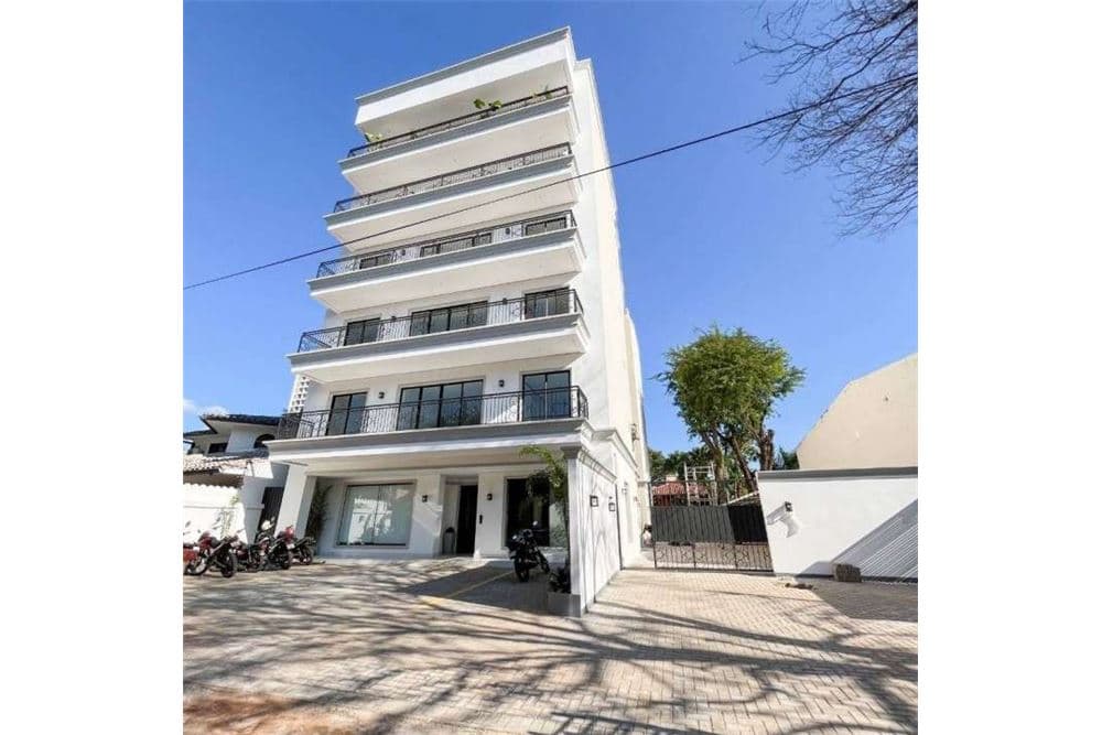 Alquilo dpto de 80 m2 en Edificio Emperador