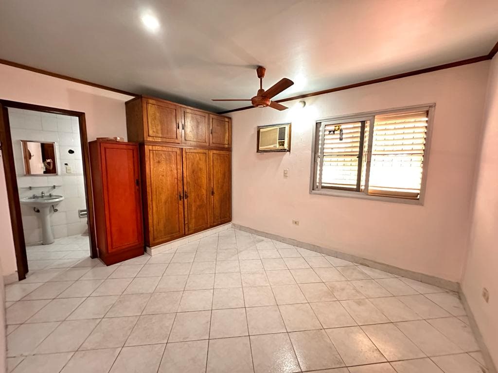 Hermosa Y Amplia Casa En Barrio Recoleta, foto 2