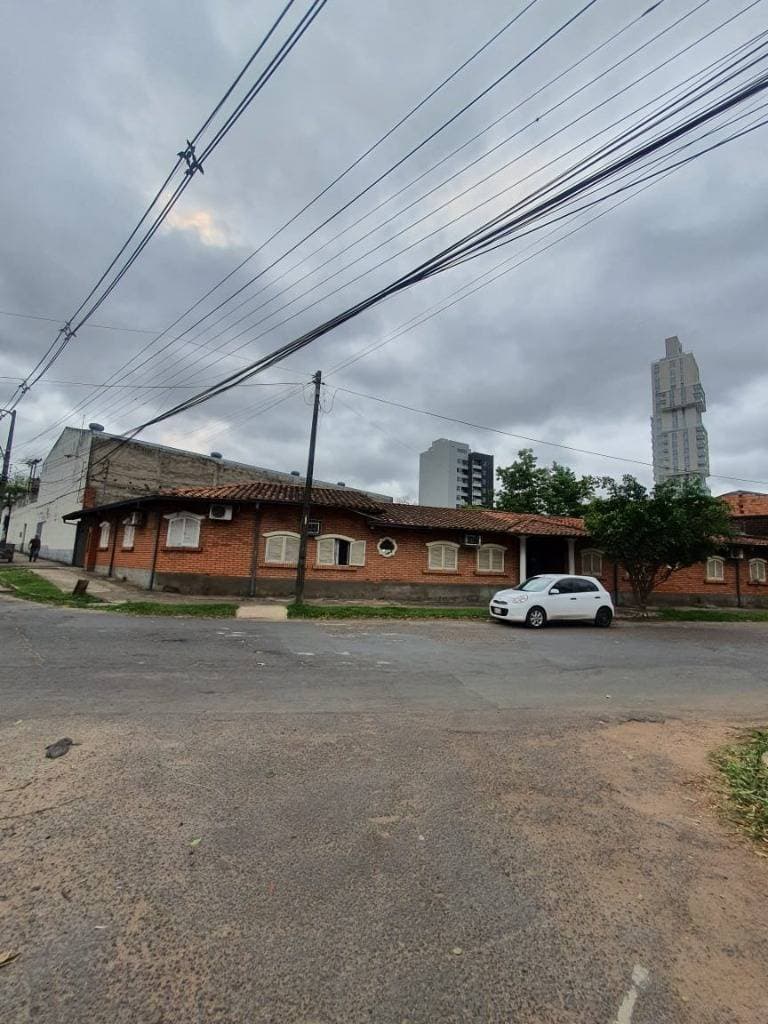 Casa para Refacción o Demolición de 558,8 m² / BARRIO Herrera, foto 5