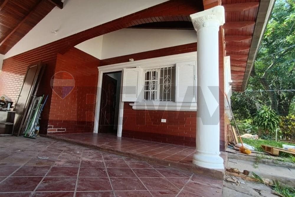 Alquiler de Chalet en Luque Laurelty