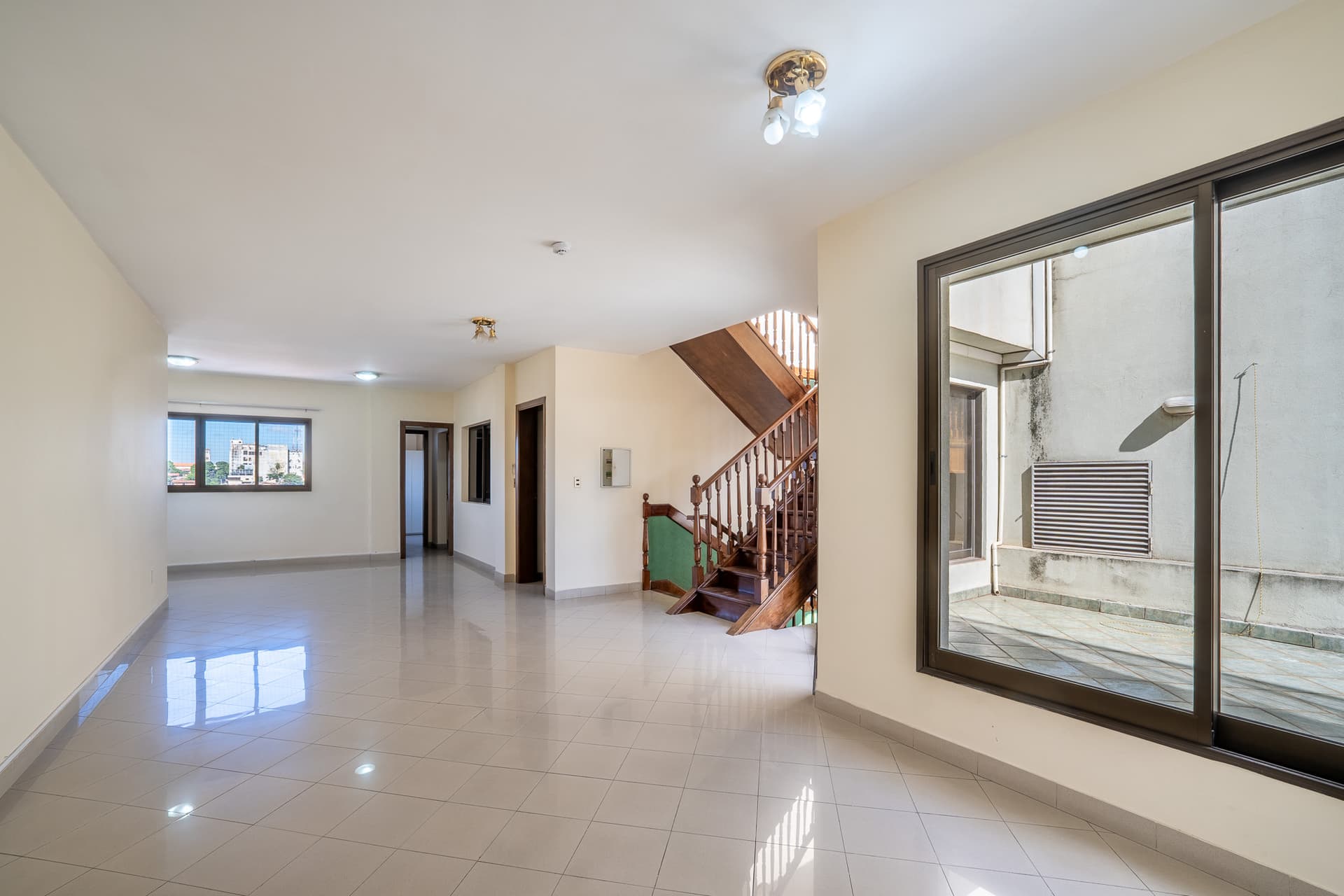 En venta penthouse zona inter, foto 2