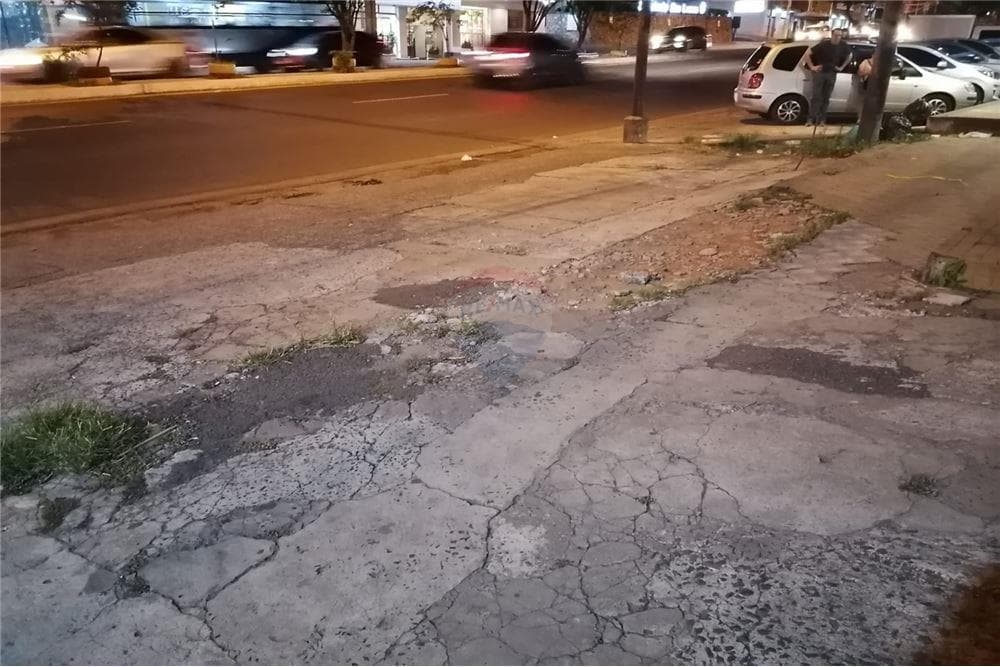 salón comercial sobre avda. Eusebio Ayala - Asunción, foto 4