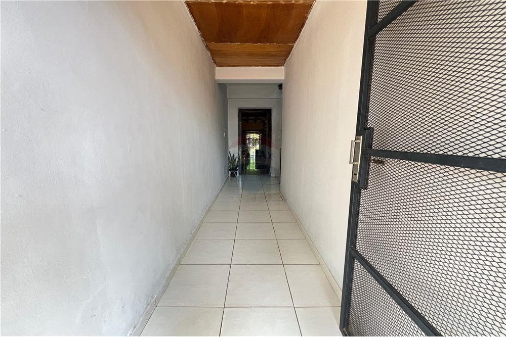 Casa en venta 4 dormitorios en ycua sati, foto 3