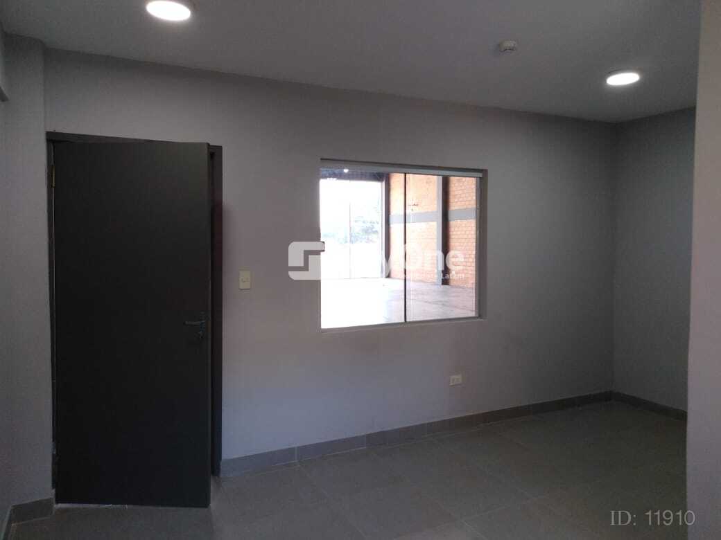Salón comercial en Villa Elisa - cerca de acceso sur — foto 4